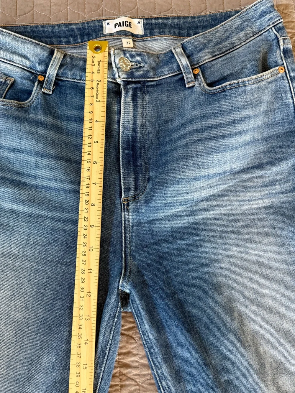 PAIGE Mid Wash High-Rise Cropped Jeans - Blue